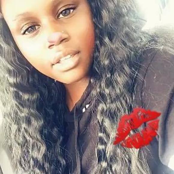 Meet your Posher, Aniweta - Picture 1 of 1